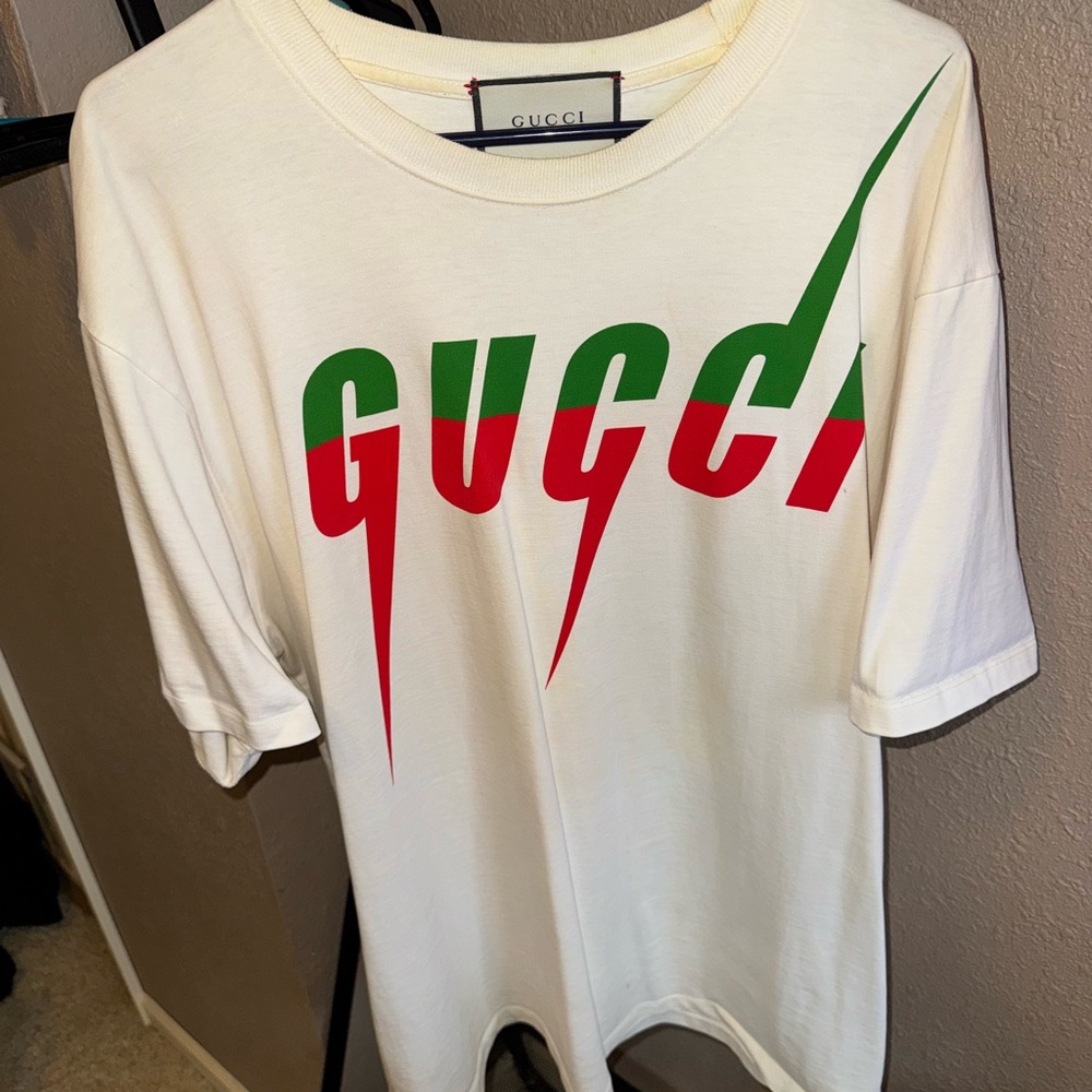Gucci Cream Tee with Red and Green Graphic